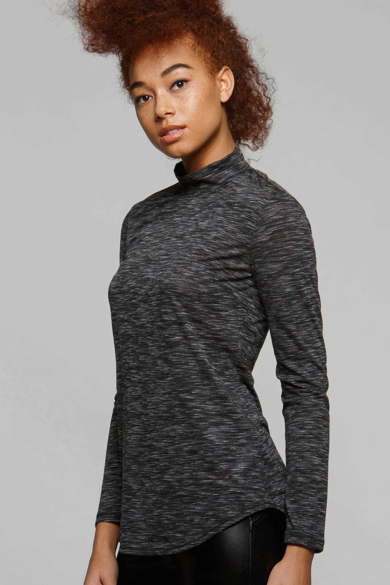 Triss Light Mock Neck Top